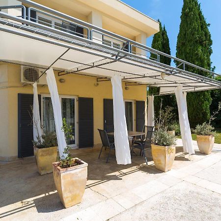 Apartments Gala Porec Esterno foto