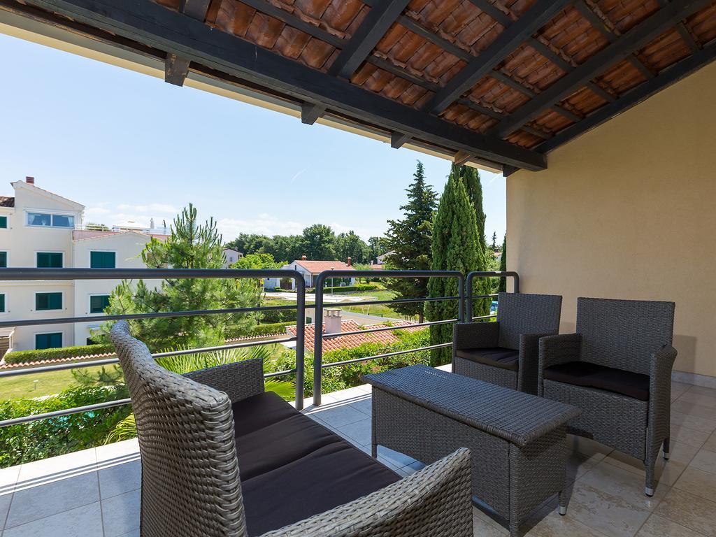 Apartments Gala Porec Esterno foto