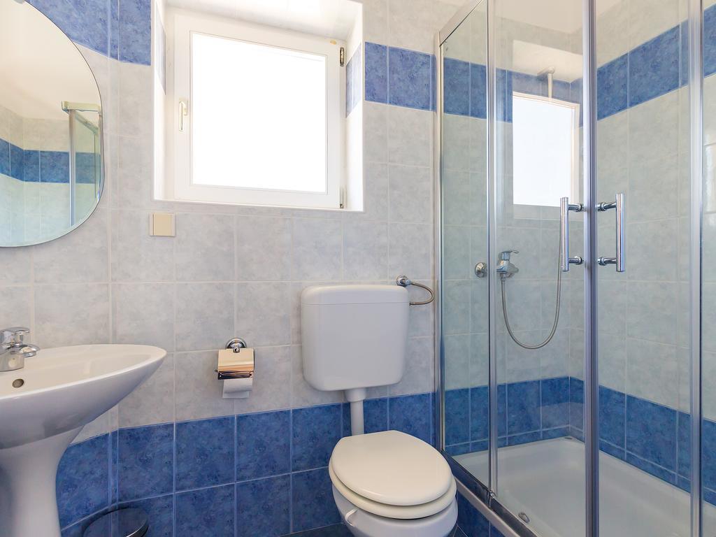 Apartments Gala Porec Esterno foto
