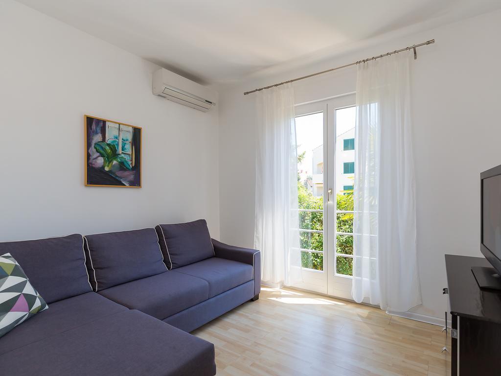 Apartments Gala Porec Esterno foto