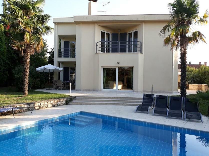 Apartments Gala Porec Esterno foto